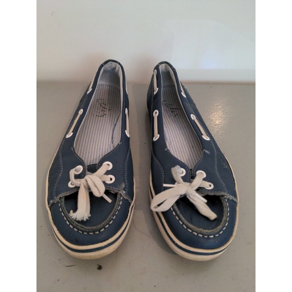 Viley Girls Leather Boat Shoes size 4; Real leather with mesh lining